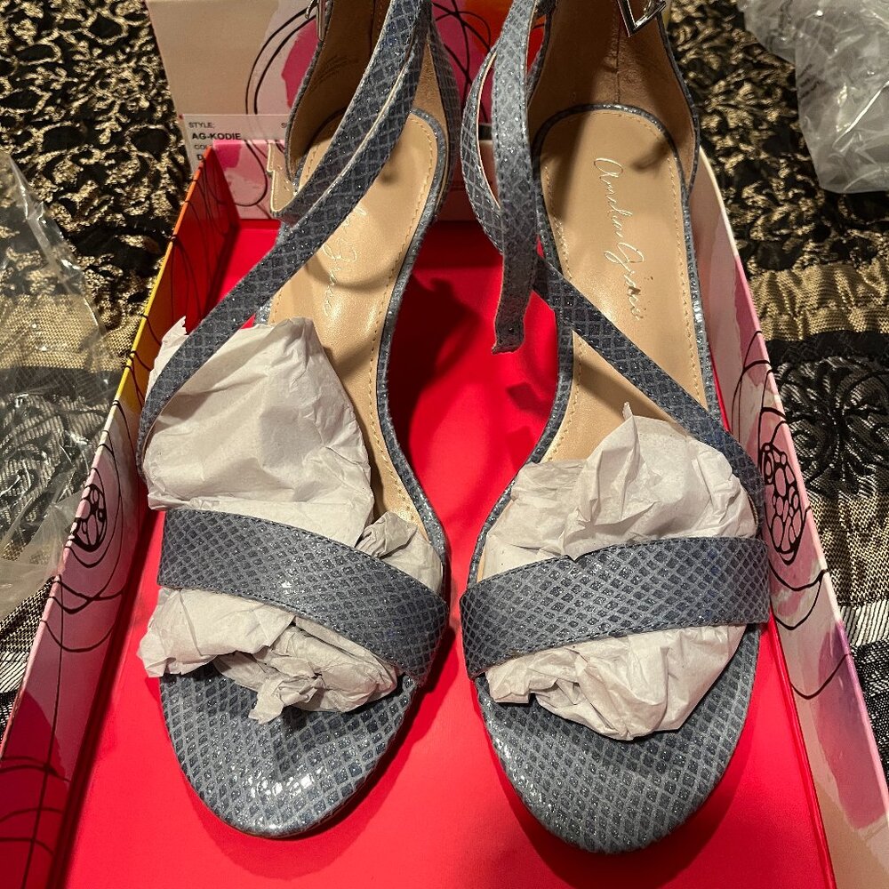 Blue Sandals size 8 1/2  Amelia Grace.